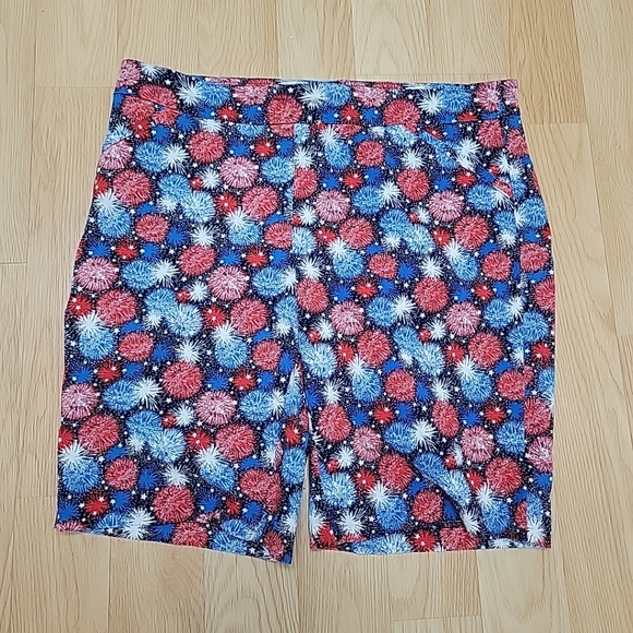 Coral Bay Shorts Stretchy Size 18W Red White Blue EUC - Picture 1 of 11